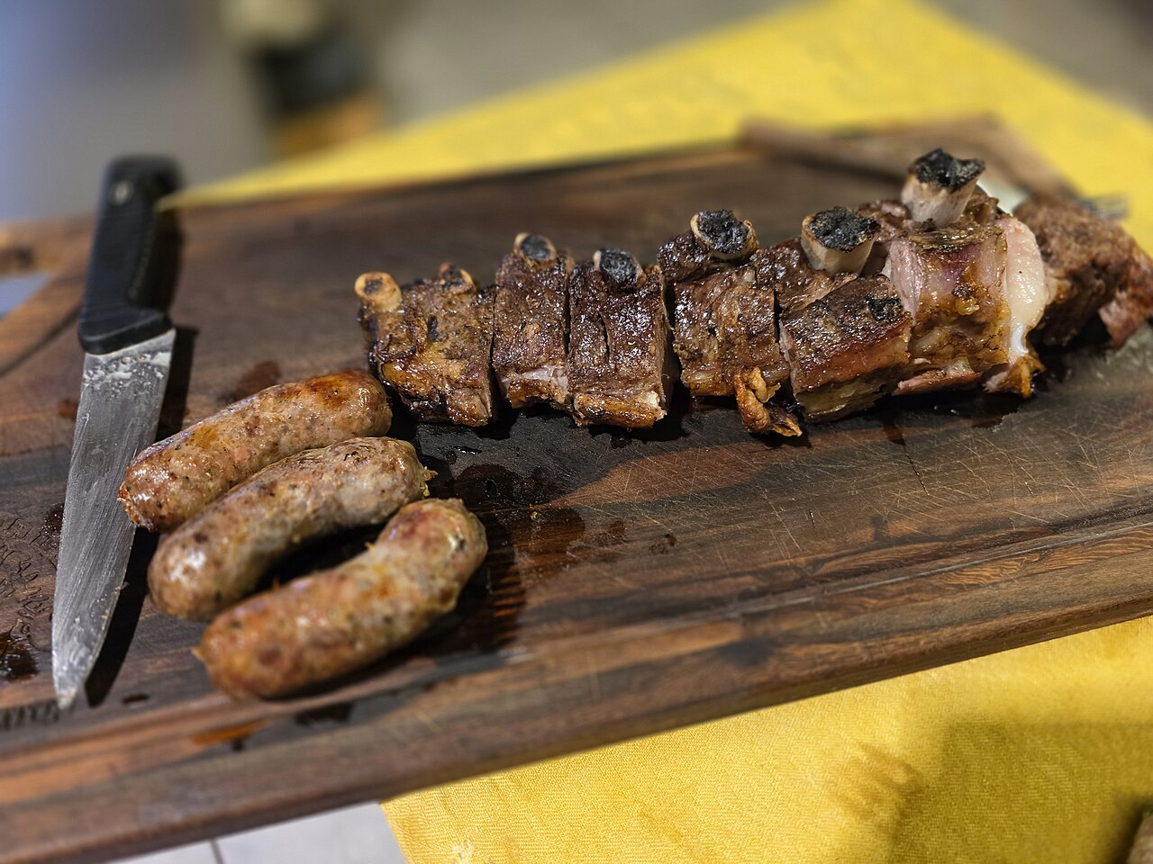 Bondiola y achuras